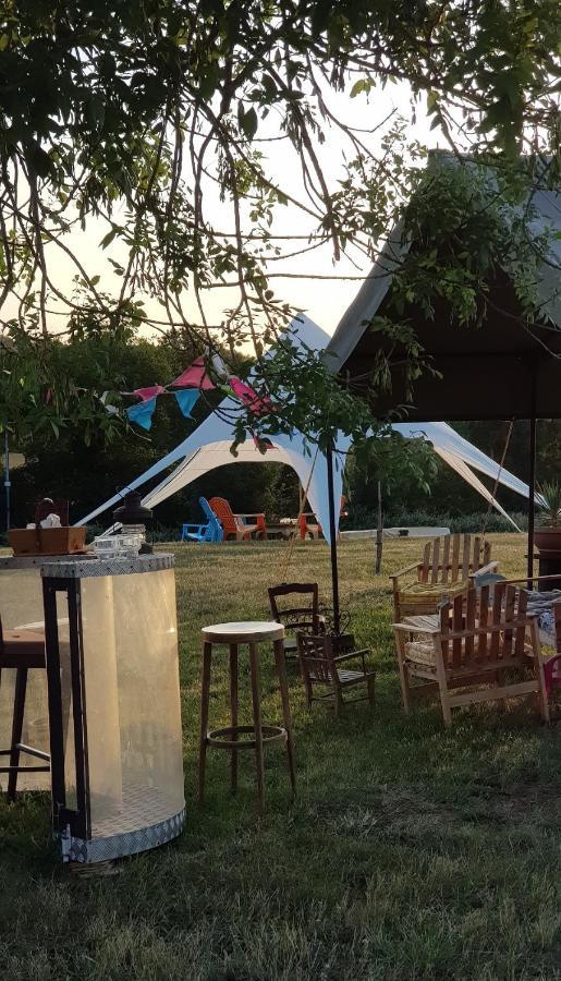 Camping La Petite Houmee Curzay-sur-Vonne エクステリア 写真