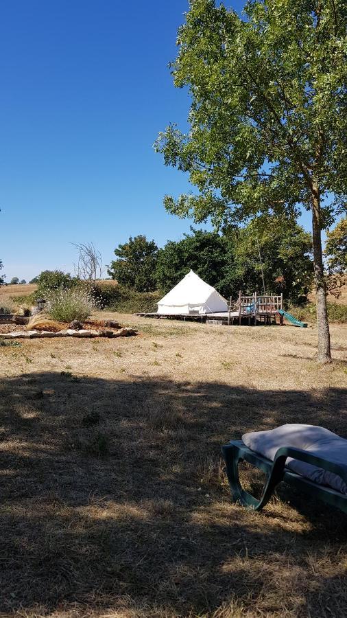 Camping La Petite Houmee Curzay-sur-Vonne エクステリア 写真